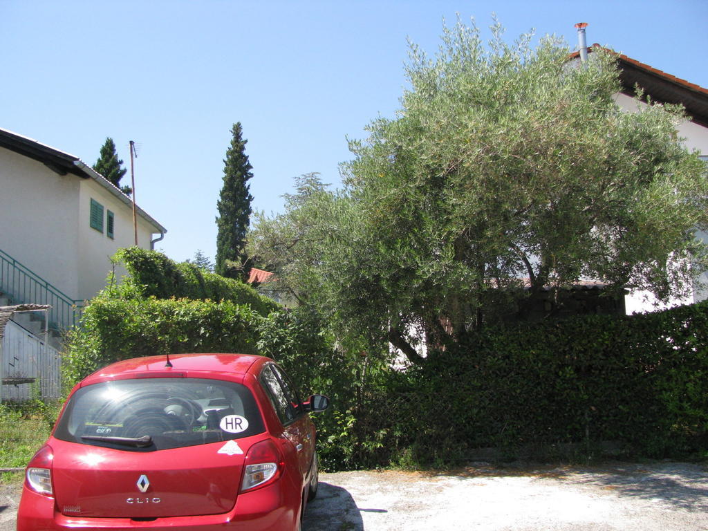 Rooms Hodanic Krk Town Exterior photo